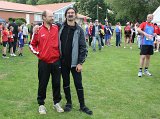 2 Senioren - 109 Jahre ALG-Vorstand Arm in Arm:
Der eine coacht das Team, der andere kümmert sich um die Bilder.